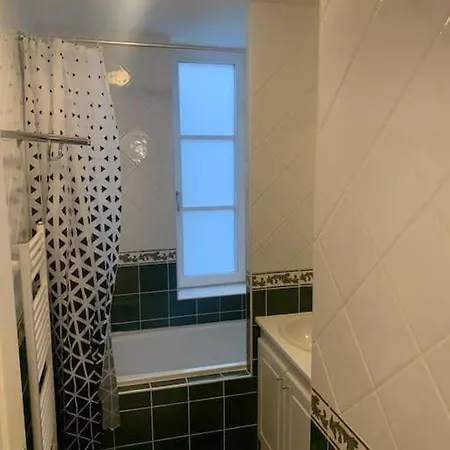 T4 En Centre-ville, Proche Gare Avec Parking アパート *