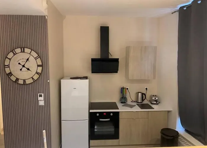 Appartement T4 En Centre-ville, Proche Gare Avec Parking Valenciennes